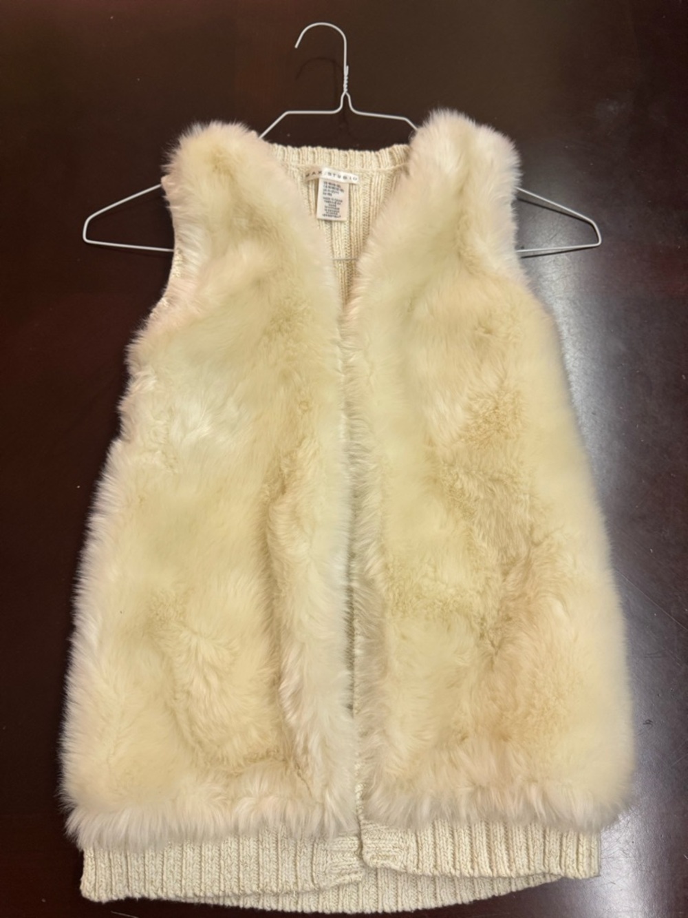 Max Studios Faux Fur White/Gold Sweater Vest Girls Size 10-12